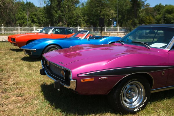 Guide Ultime pour Sélectionner des Vêtements en Cachemire Idéaux pour un Hiver Élégant