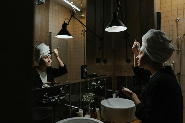 Guide pratique pour sélectionner des tenues en lin idéales pour un mariage en extérieur