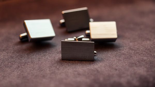 Les meilleurs bracelets en acier pour homme tendance et élégant